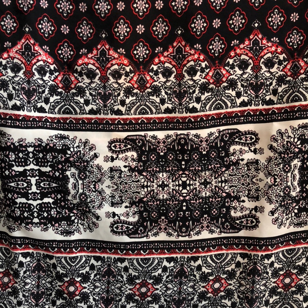*Unique Pattern* Fall Bell Sleeve Top - Picture 2 of 5